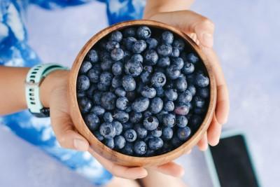 bowl of fresh blueberries
